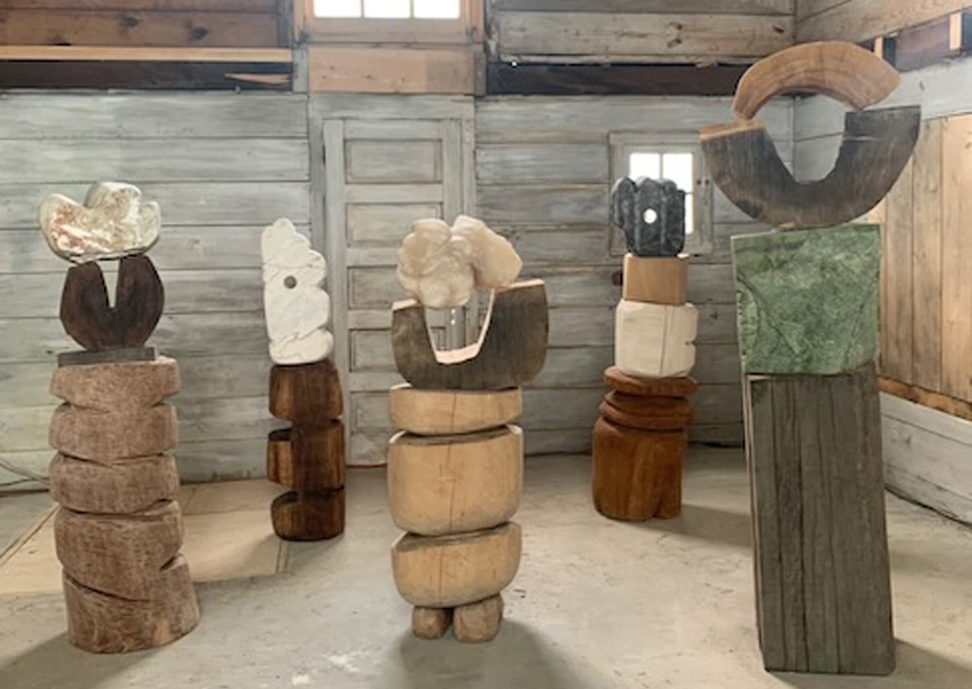 Wooden art figures
